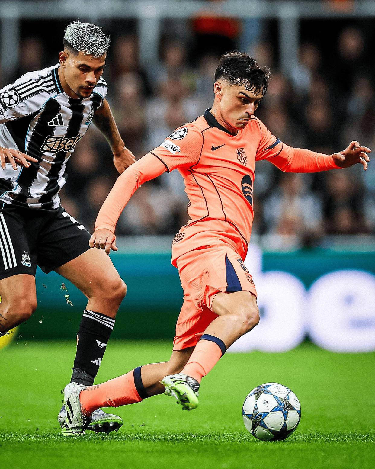 ZO SPORTS平台-关键时刻欧冠传出新动向，皇家马德里外线爆发，管理层表态——更衣室稳定，心理建设被强调(皇马对阵皇家马德里英文解说)