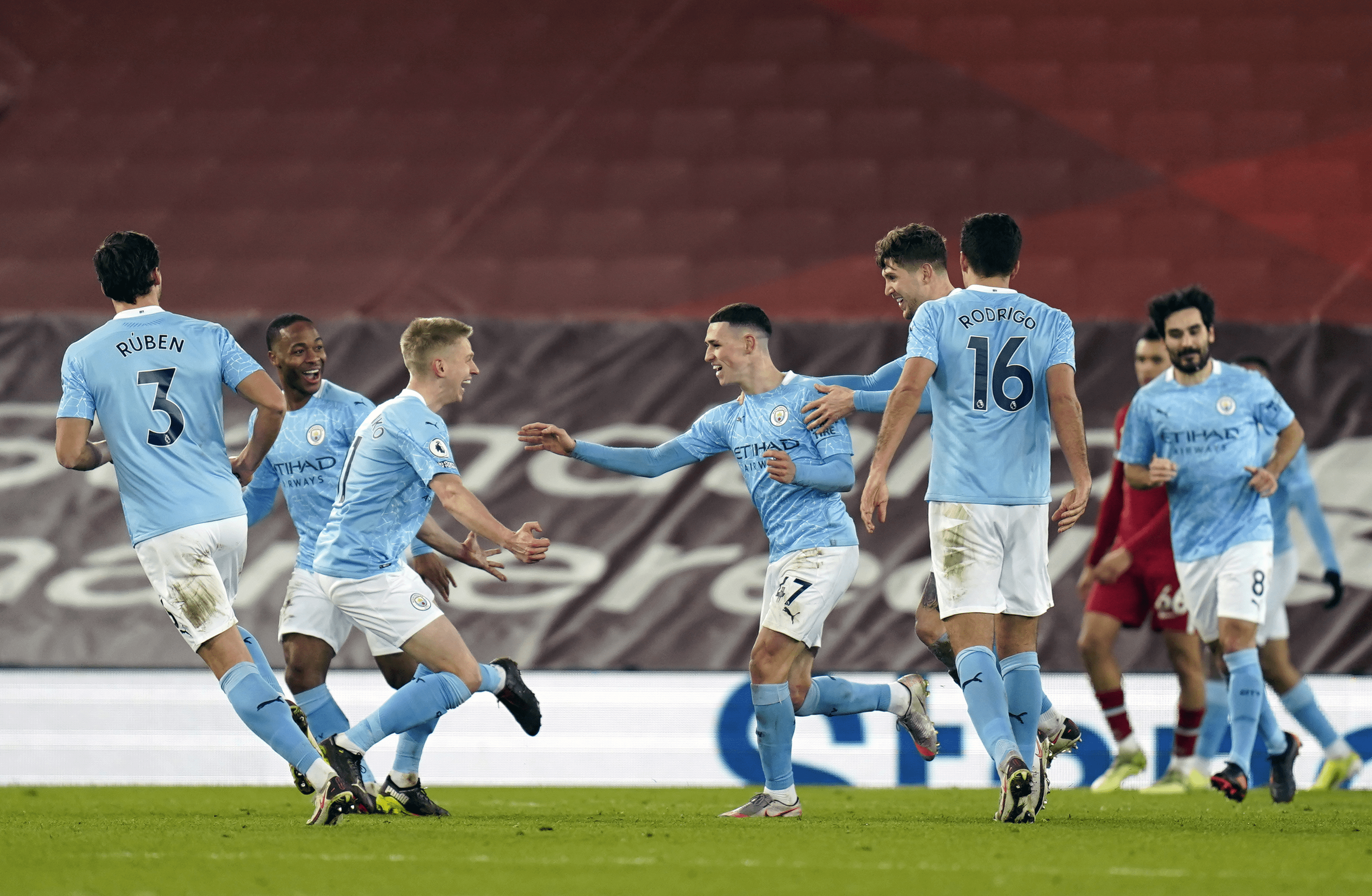 中欧体育官网-集结日托特纳姆调整名单以备足总杯；更衣室发声环节打磨；底气十足；球队文化再被提及